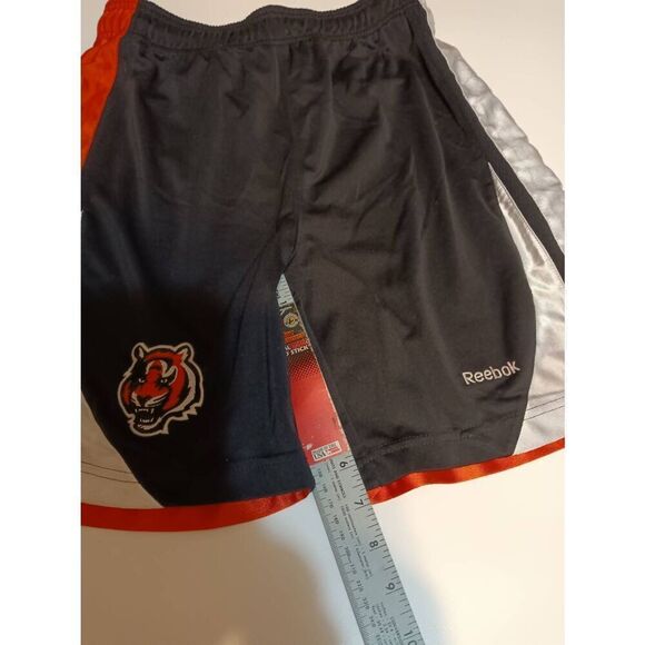 Bengals Athletic Athletic Shorts Size: Large 14-16 (0810) - Picture 4 of 9